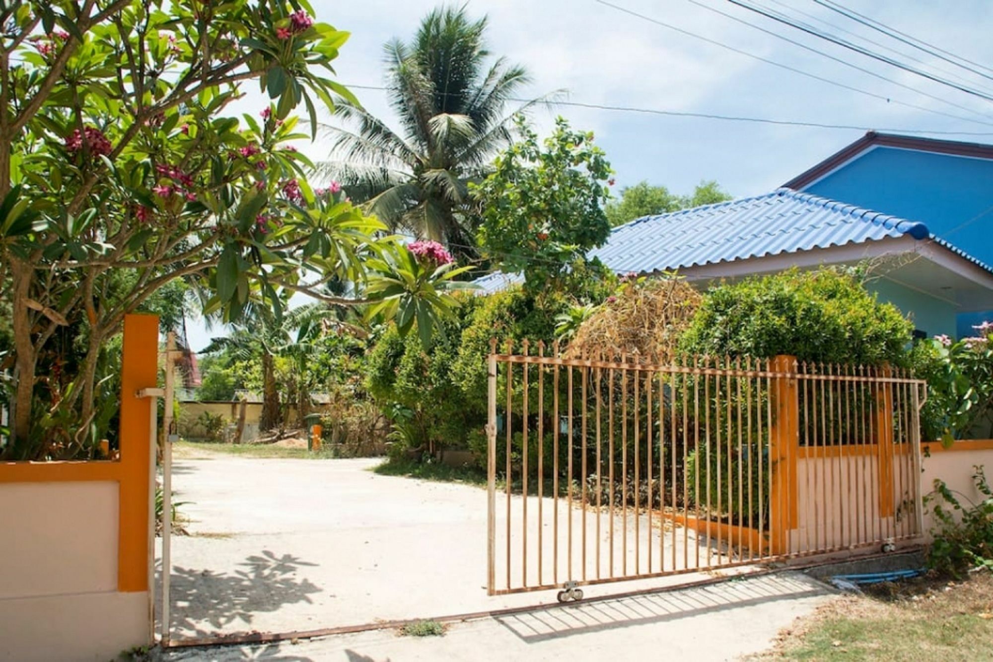 Aquatoria Phuket Bangtao Villa Strand Surin Exterior foto